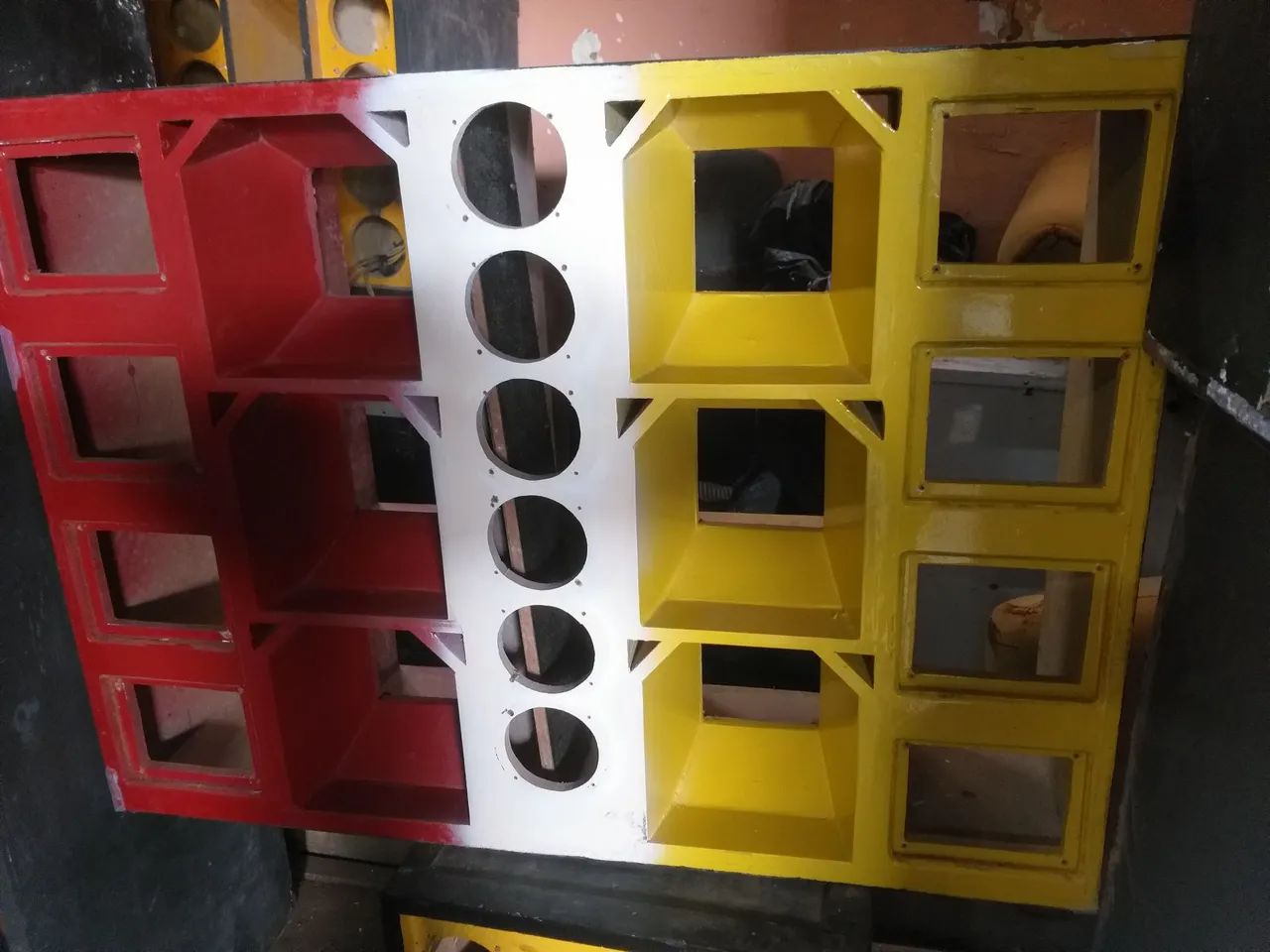 Caixa para carrocinha de som