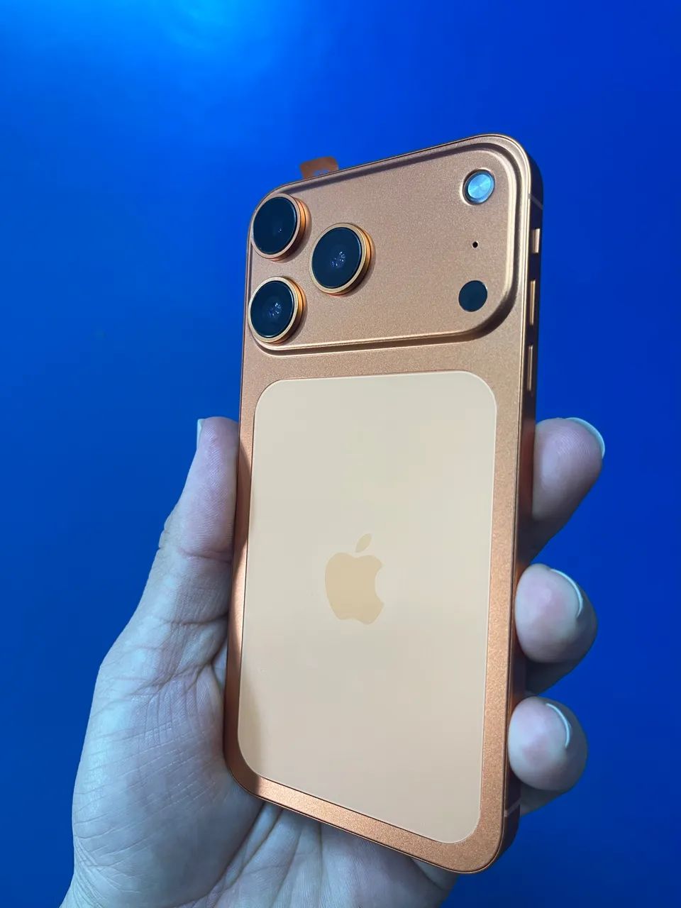 iPhone 11 64 GB com estética 17 PRO  - Foto 3