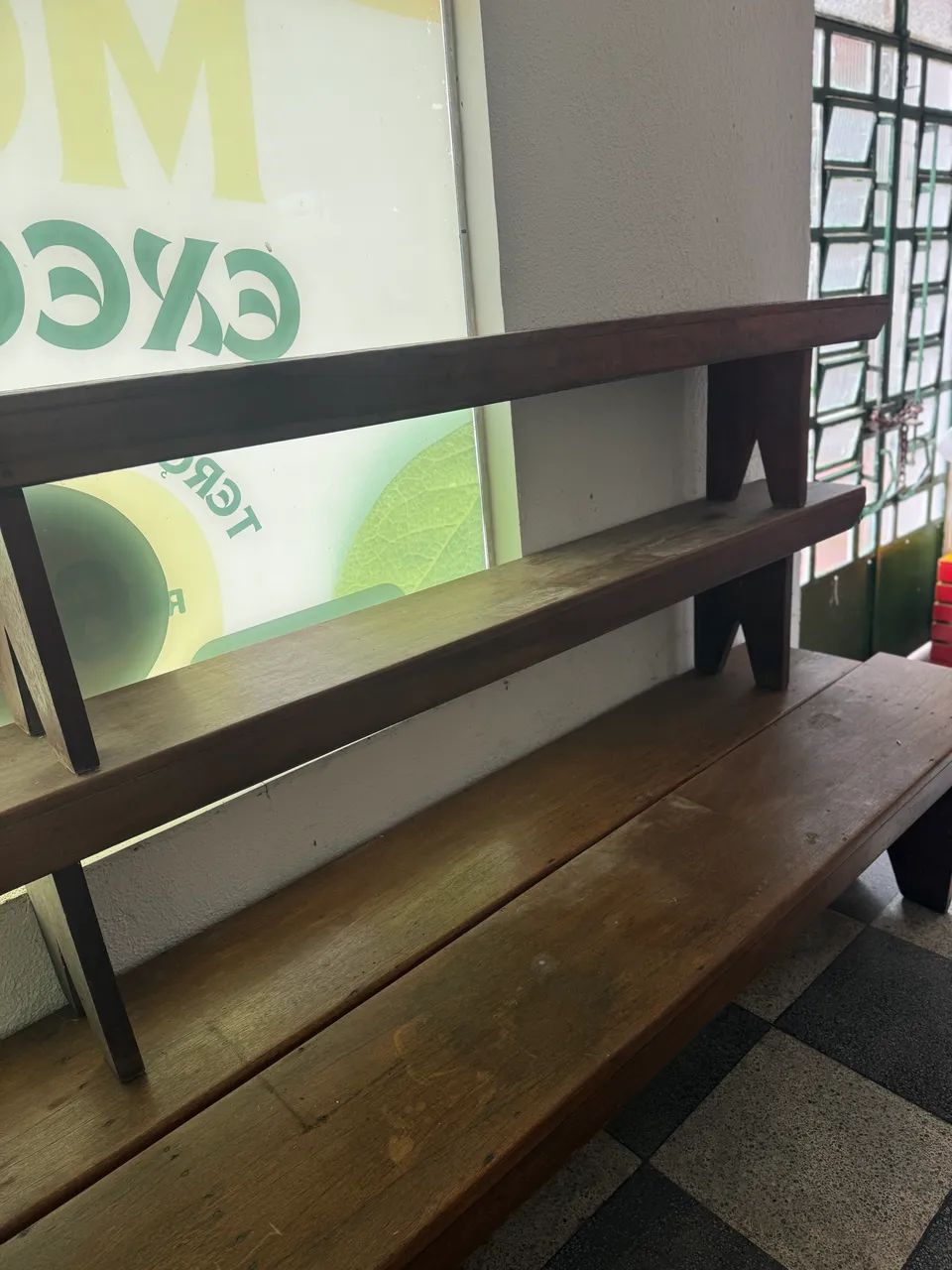 Bancos de madeira  - Foto 2