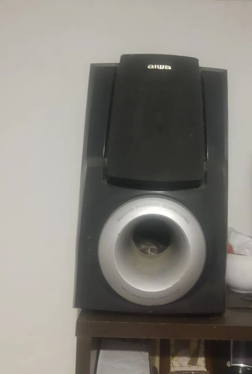 Som com Caixa de som Aiwa  - Foto 2