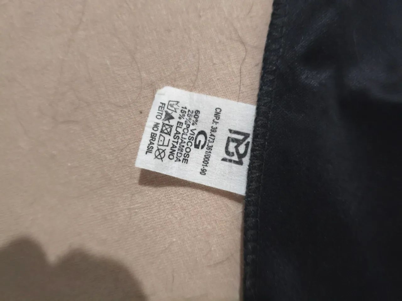 Saia preta de viscose  - Foto 4