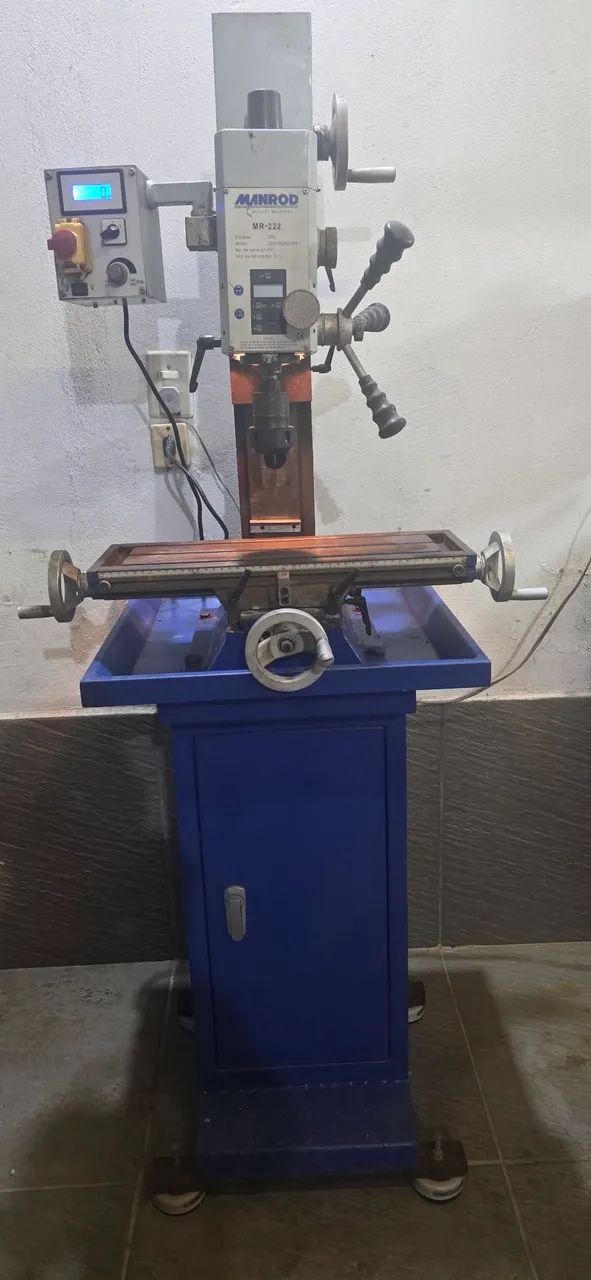 Fresadora manrod 222