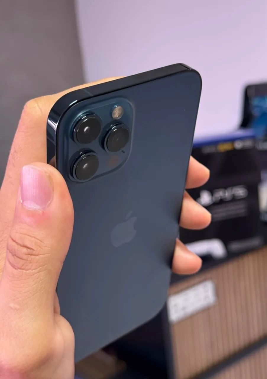 Vendo ou Troco IPhone 12 Pro Max - Foto 2