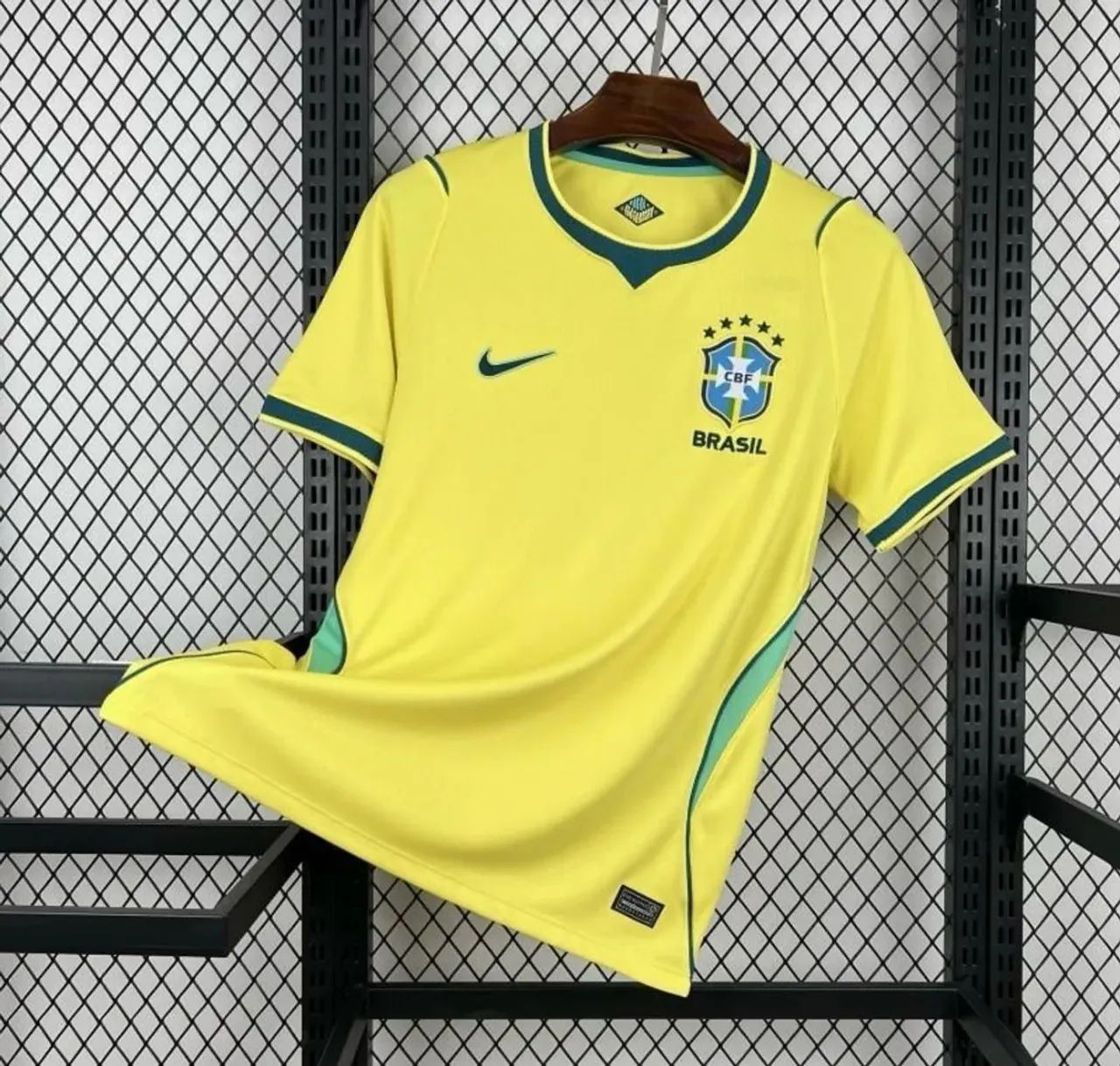 Camisa do Brasil amarela 