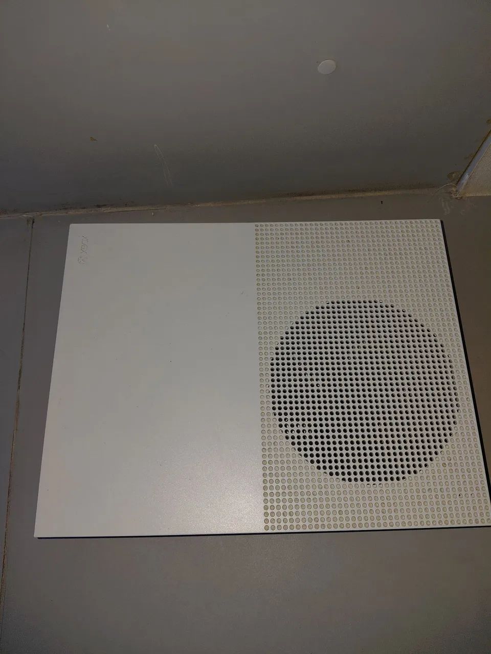 Xbox One S 512gb Usado com 2 Controles - Foto 2