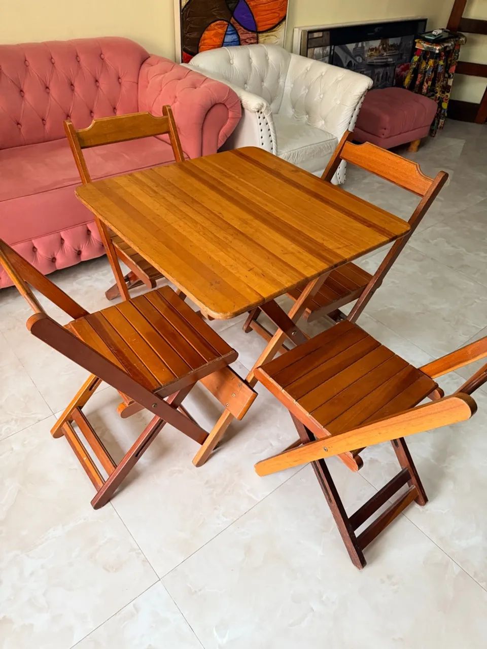CONJUNTO DE MESA DE MADEIRA + 4 CADEIRAS - Foto 4