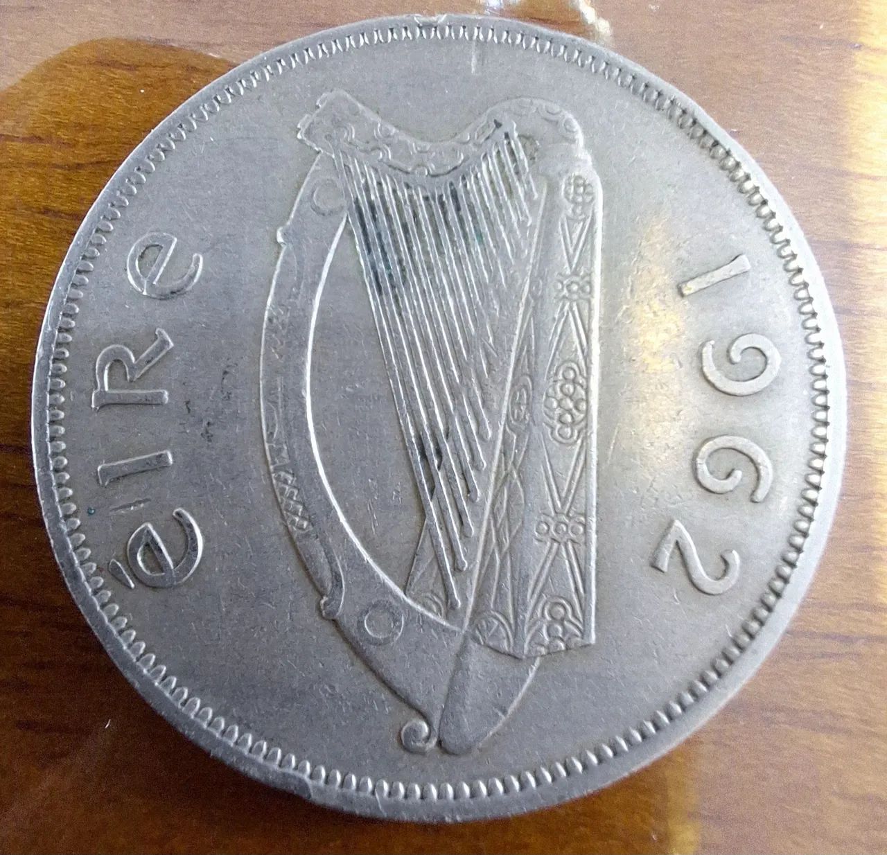 Moeda Irlanda 32,3mm - Foto 2