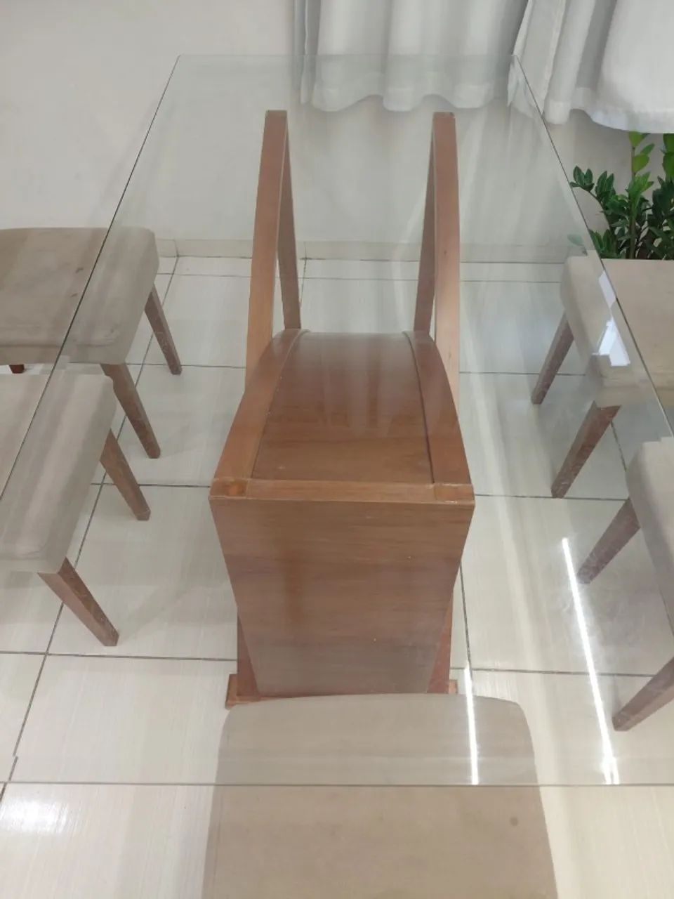 Mesa de jantar, vidro retangular 6 cadeiras - Foto 4