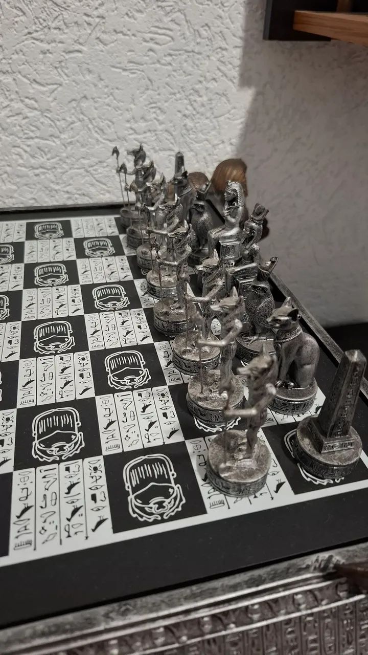 Jogo de xadrez egípcio X medievais  - Foto 3