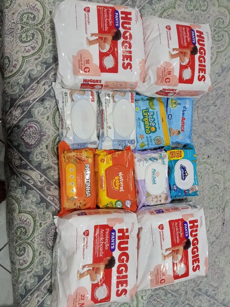 Fraldas Huggies vermelha e azul  - Foto 3