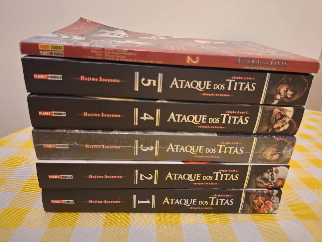 Attack on Titan - 1 ao 5 + brinde - Foto 2