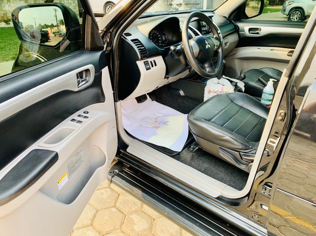 Mitsubishi Pajero Sport 4x4 Automática 2016 SUV - Foto 10