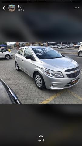 Ônix 2018 28000 km ent: 1.990,00 + 990,00 - Foto 6
