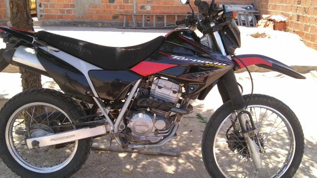 Vendo moto tornado XR 250