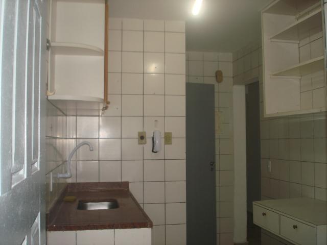 Aprt. triplex com 3/4 no Farol de Itapuã - Foto 10
