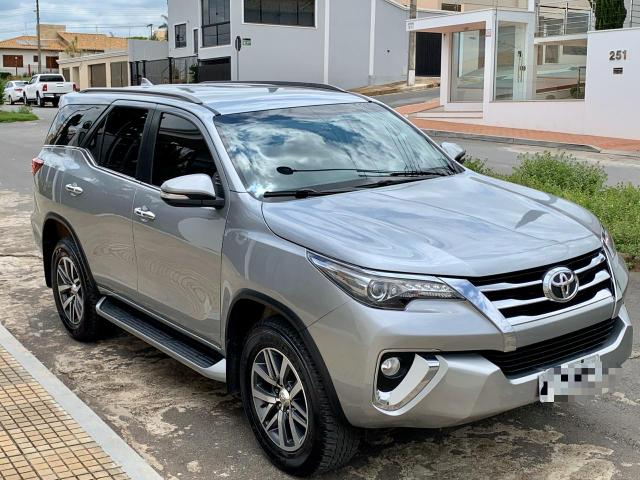 SW4 SRX diesel 2016/2016 7 lugares, extremamente novo! - Foto 5