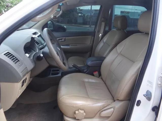 Toyota Hilux SW4 2.7 - Foto 3