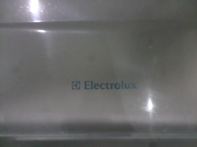 Freezer vertical eletrolux - Foto 6