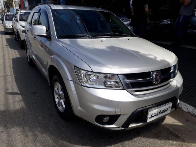 FIAT FREEMONT 2011/2012 2.4 EMOTION 16V GASOLINA 4P AUTOMÁTICO