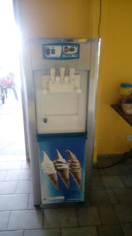 Máquina sorvete Italianinha