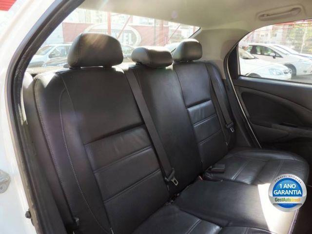 ETIOS PLATINUM Sed. 1.5 Flex 16V 4p Aut. - Foto 6