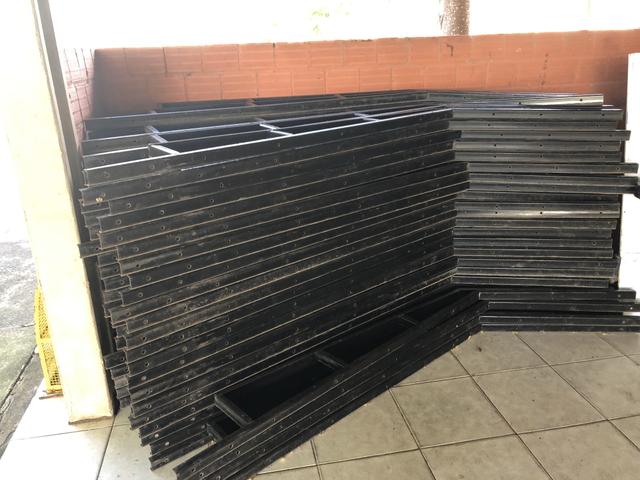Vendo Bandeija secundária novas - Foto 2