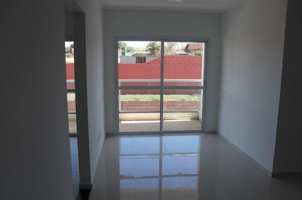 Apartamento com 3 quartos no Condomínio Residencial Lakeside - Bairro Residencial Itaipu - Foto 8