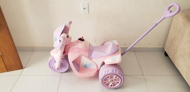 Moto elétrica infantil