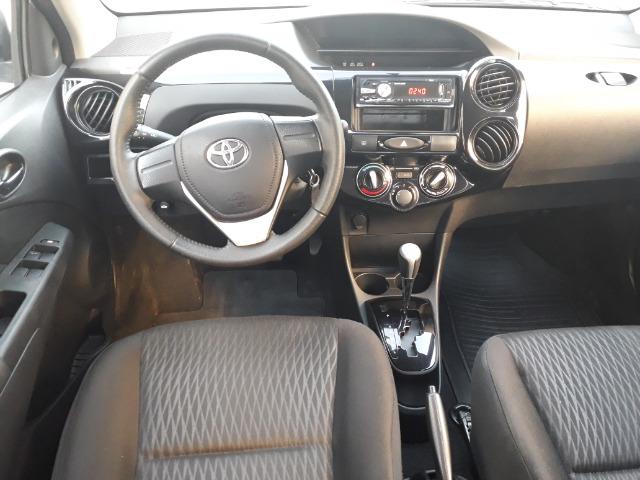 Etios 1.5 X , Sedan , Automático - Foto 6