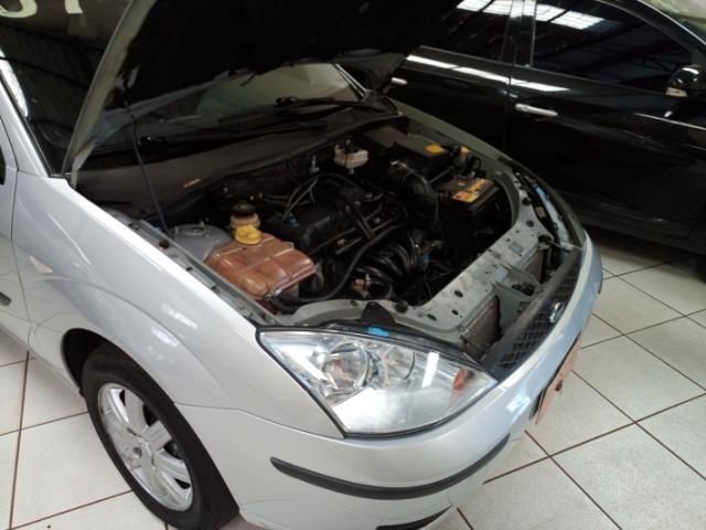 Ford Focus 1.6 GLX Completo - Foto 15