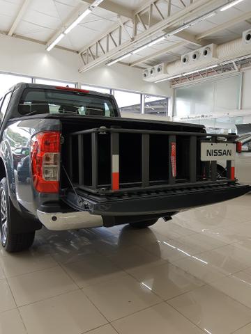 FRONTIER XE 4x4 2.3L Bi-Turbo Diesel
