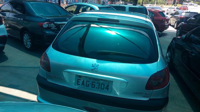 Peugeot 206 1.4 Flex 100 mil km - Foto 4