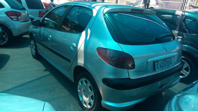 Peugeot 206 1.4 Flex 100 mil km - Foto 3
