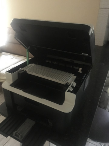 Impressora a laser DCP 1617 pouco usada, valor $ 1100 - Foto 3