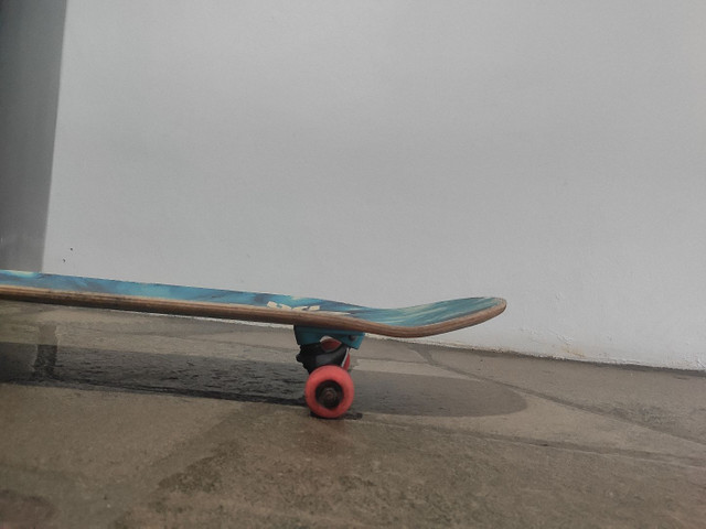 Skate montado semi novo - Foto 5