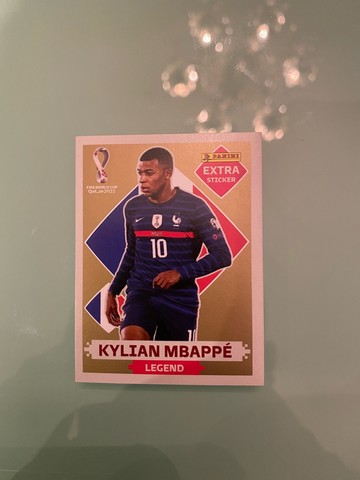 Figurinha extra sticker legend gold Kylian Mbappe