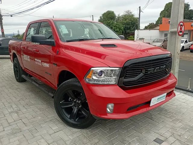RAM CLASSIC LARAMIE NIGHT ED. 5.7 4X4 Aut.