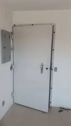 Porta de Segurança - Foto 2