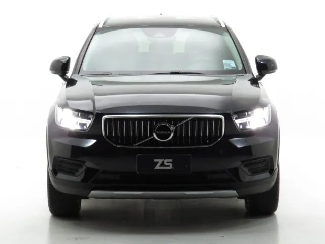  Volvo XC40 1.5 T5 Recharge Momentum Geartronic