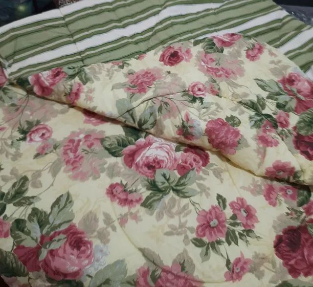 Colcha edredon casal Mmartan. Tamanho 2,40 m × 2,40 m