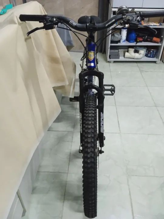 Bicicleta de Montanha - 21 Marchas - Foto 2