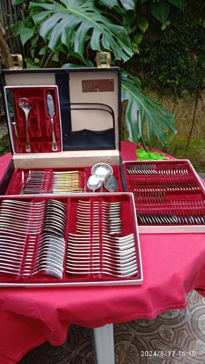 Faqueiro italiano GOTTINGHEN, aço inox com filete de ouro 24k e 127 peças com garantia. - Foto 3