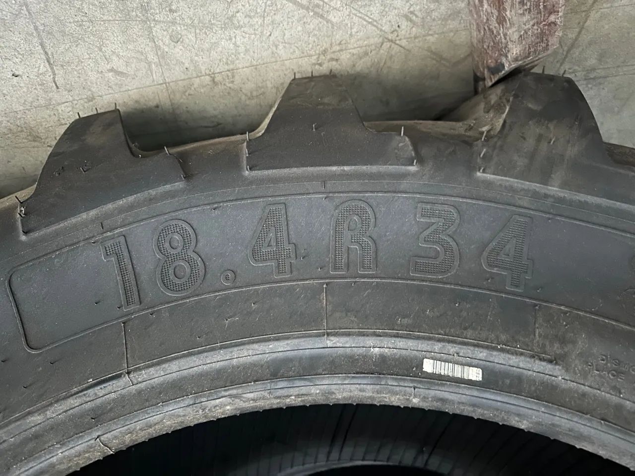 Pneus 18.4R34 Michelin NOVOS