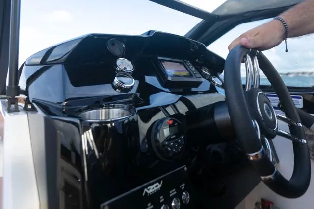 Lancha Azov Z 260 - 2024 - "lançamento" - N NX/Focker/FS. - Foto 10