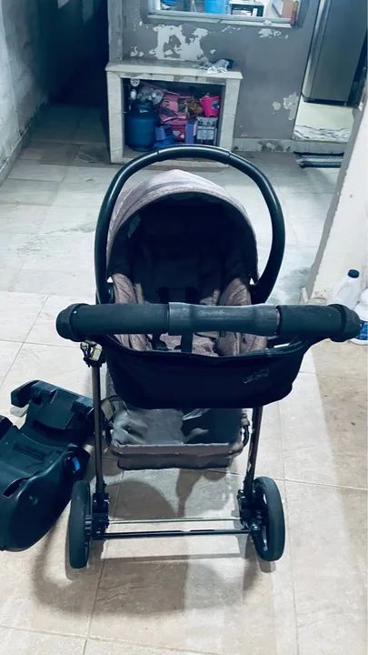 Carrinho de Bebê e Bebê Conforto - Foto 4