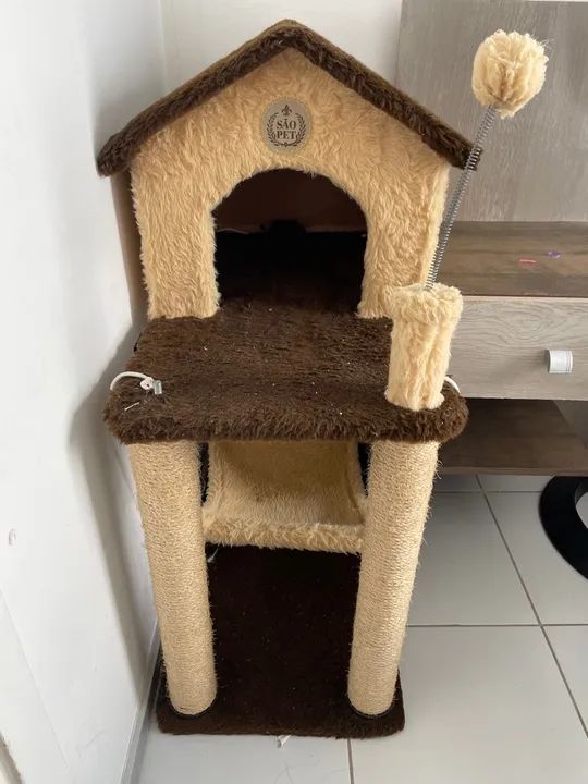 Vendo casinha para gato, usado poucas vezes! 