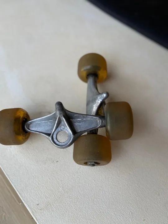 PAR DE TRUCK SKATE