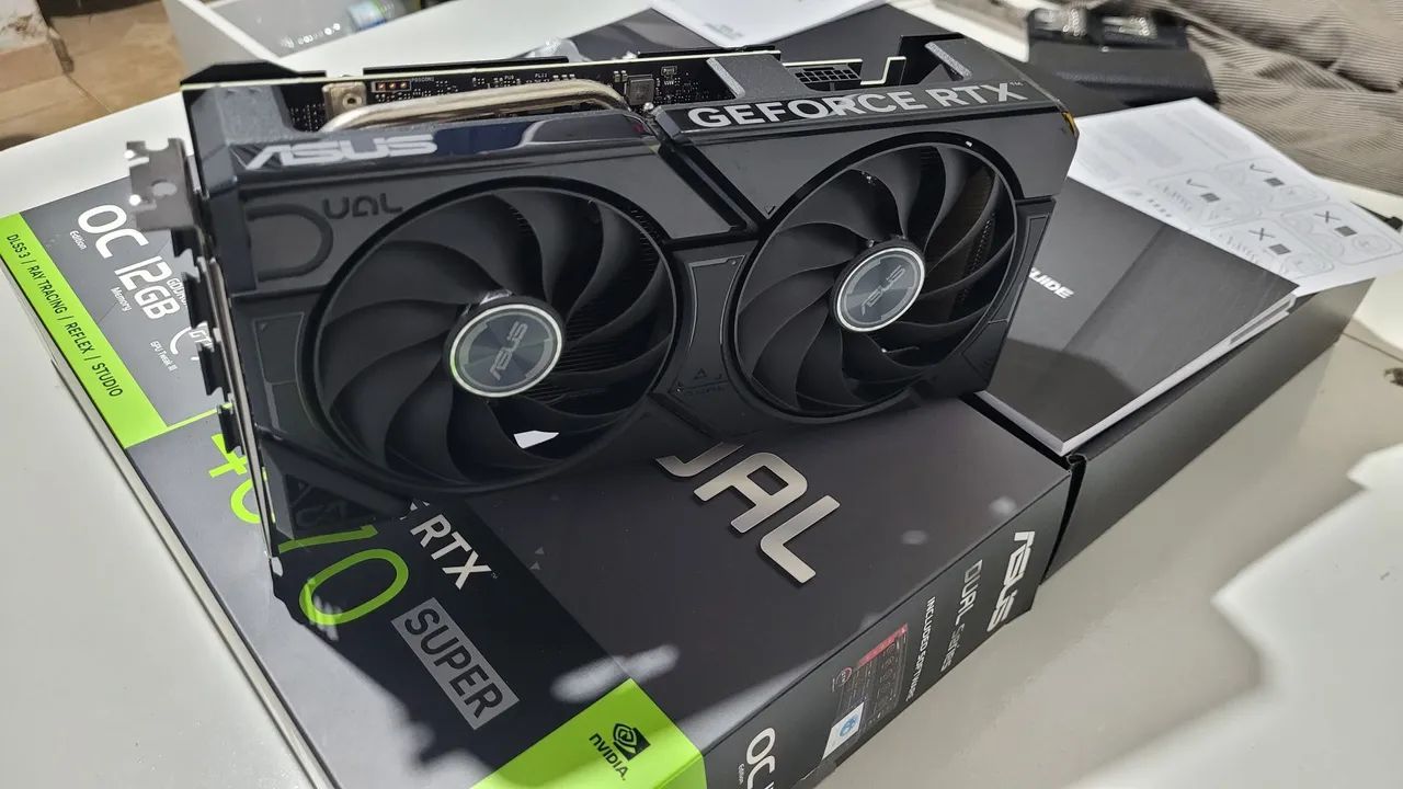 RTX 4070 SUPER ASUS DUAL OC 12GB GDDR6X
