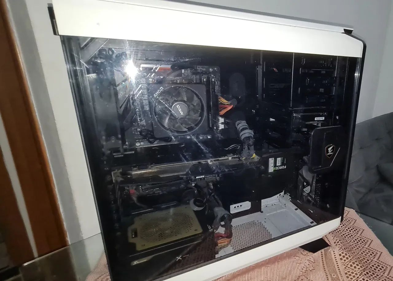 PC Gamer Rayzen 7 2700x 16Gb Mémoria placa de Video 1080