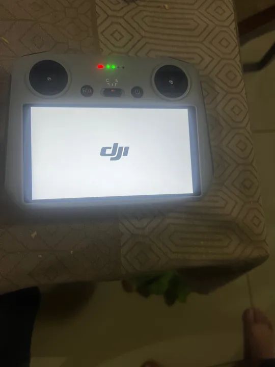 Controle com tela 5.5 Dji Rc smart Rm330 - Foto 3